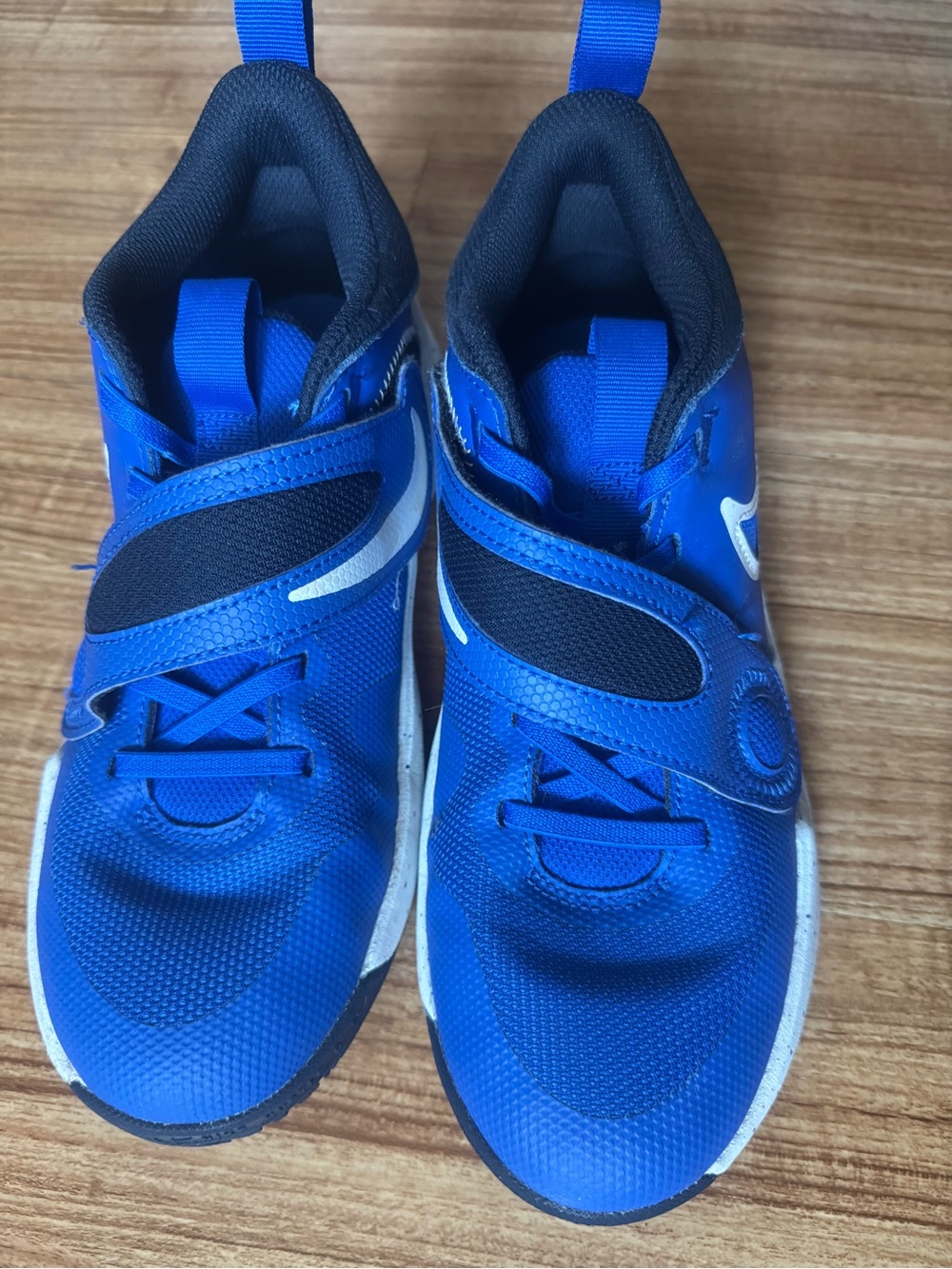 Nike Kids Royal Blue and Black Hook-and-Loop Sneakers size 5.5 Youth